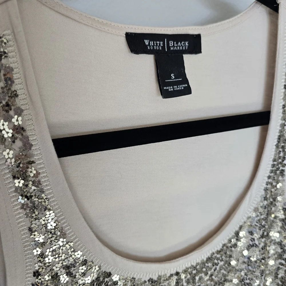 White House Black Market Gold Sequin Tank Top - Picture 4 of 5